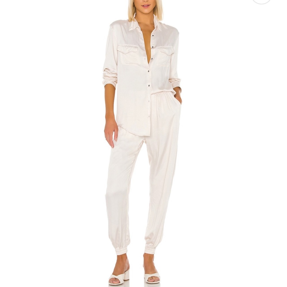 Indah Solid Long Sleeve Button Up Shirt - Picture 3 of 6